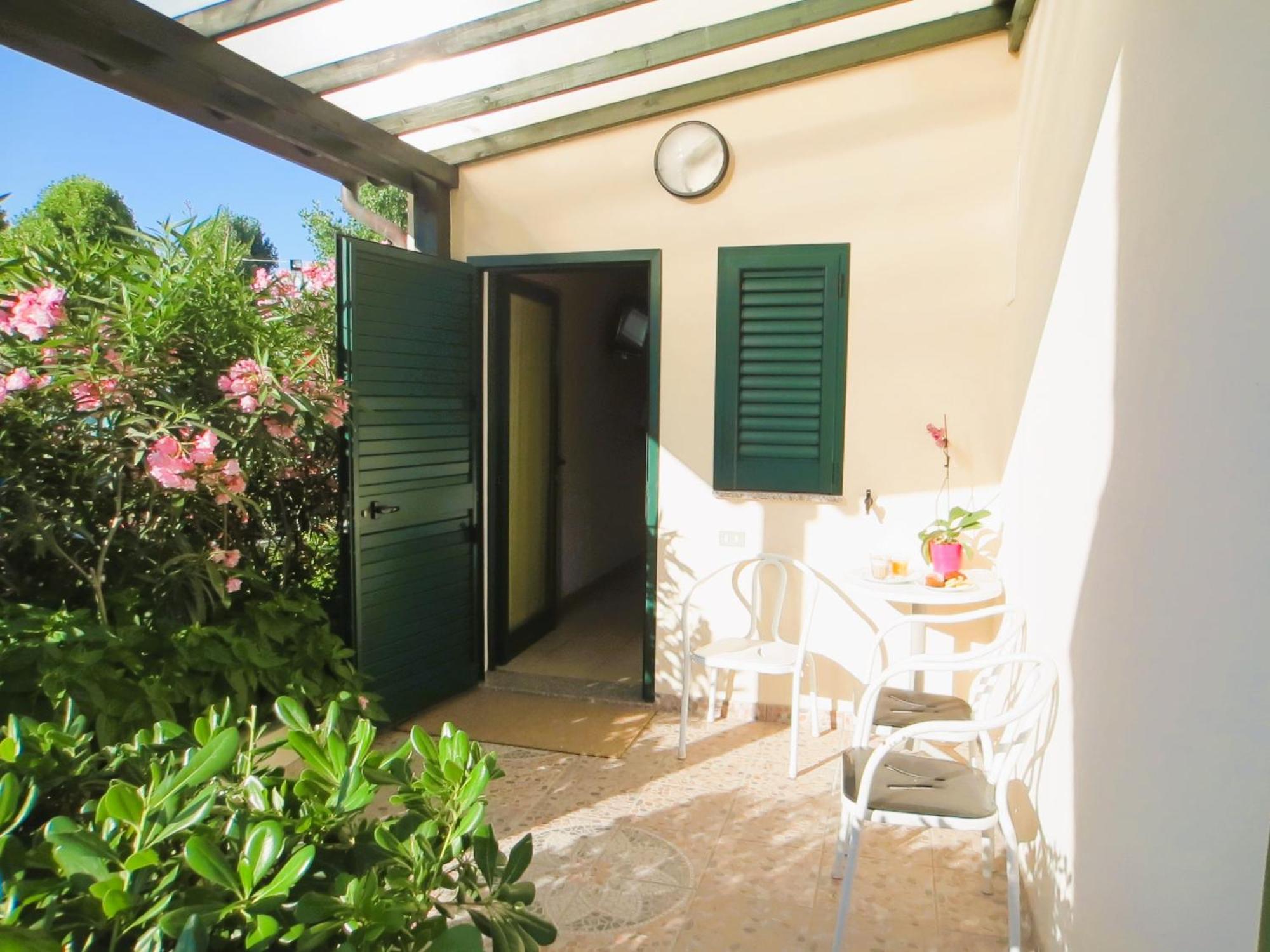 Hotel Etna - Nuova Gestione Romagnola All-Inclusive Spiaggia Parcheggio Riccione Exterior photo